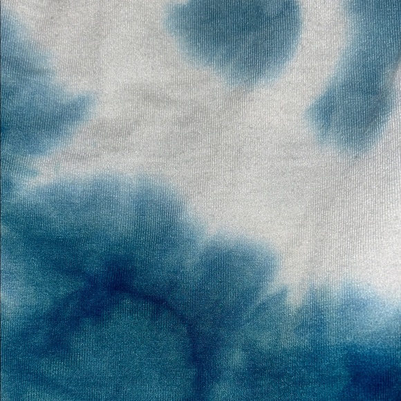 90 Degree By Reflex Blue Tie-Dye Short Sleeve Top - Picture 5 of 5